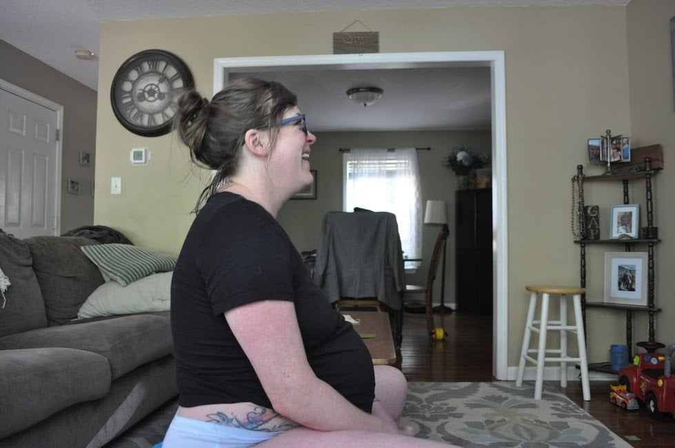 Leah photo 16